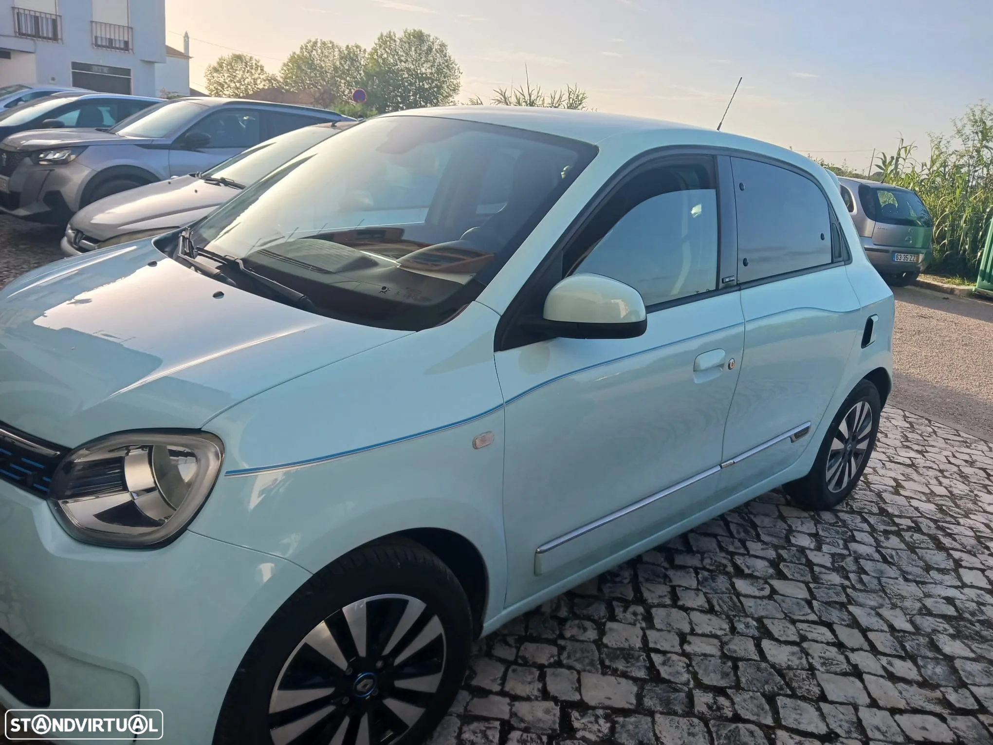Renault Twingo Z.E. 22 Intens - 6