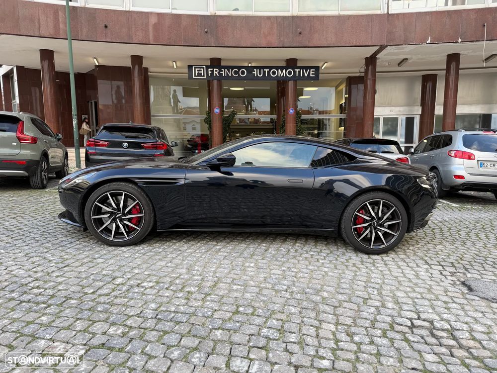 Aston Martin DB11 Coupé V8 Auto - 1