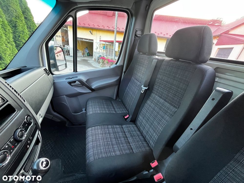 Mercedes-Benz Sprinter - 24