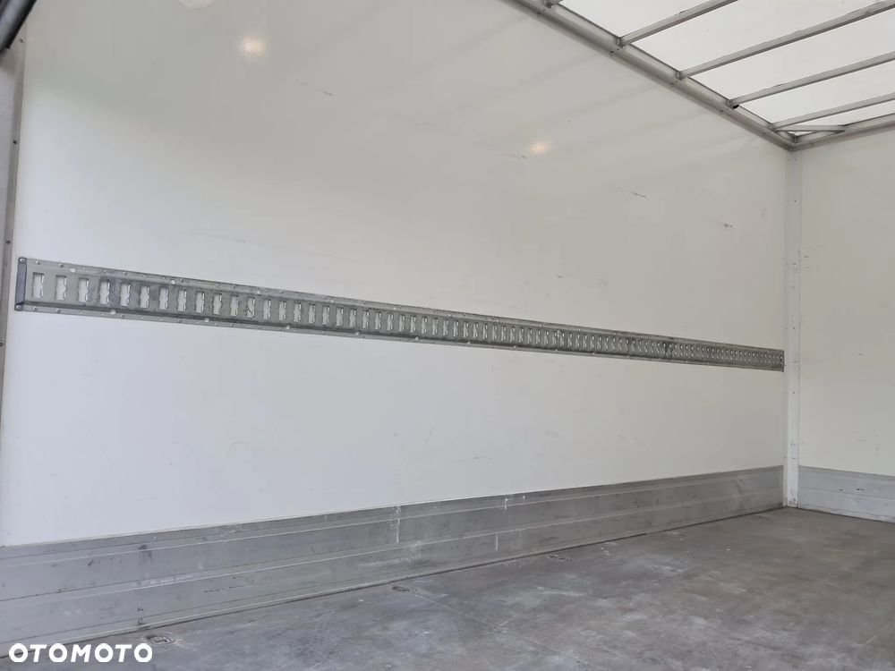 Iveco Daily 72C180 Kontener + Winda 1 Tona Salon Polska - 28