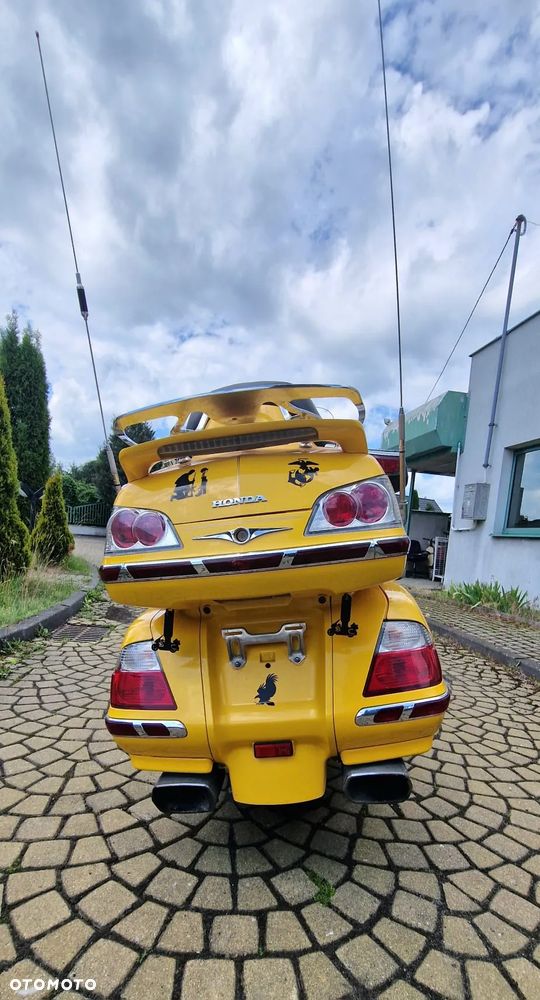 Honda GL - 11
