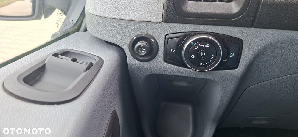 Ford TRANSIT - 13