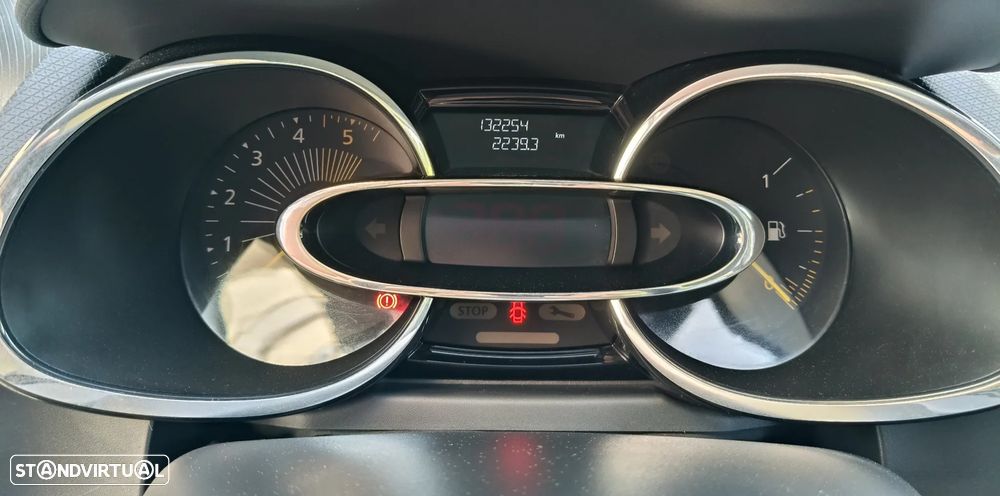 Renault Clio Sport Tourer 1.5 dCi Dynamique S - 13