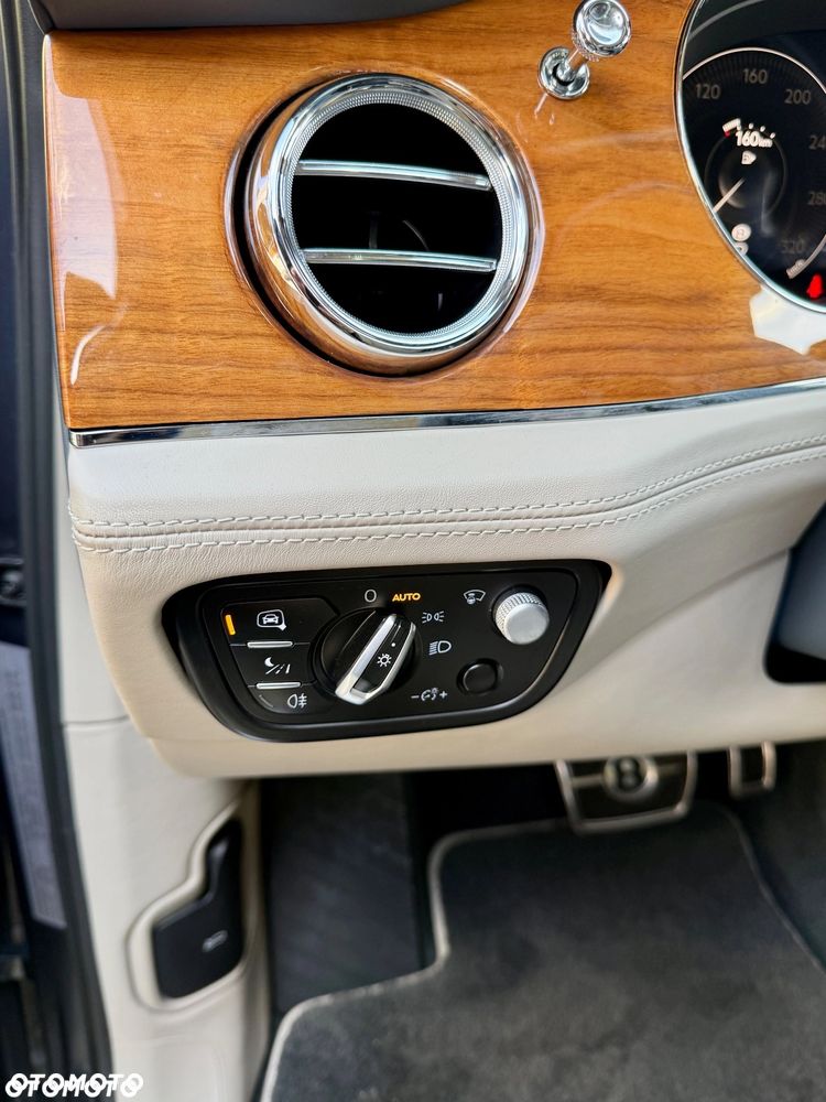 Bentley Bentayga - 17