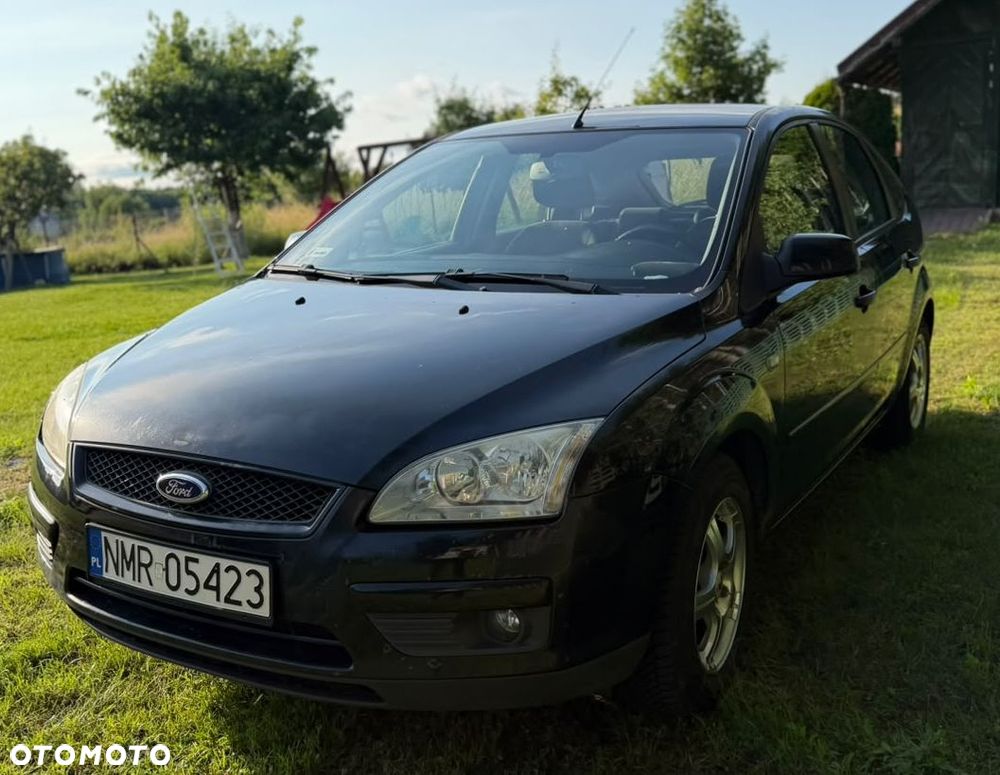Ford Focus 1.6 Trend + - 1