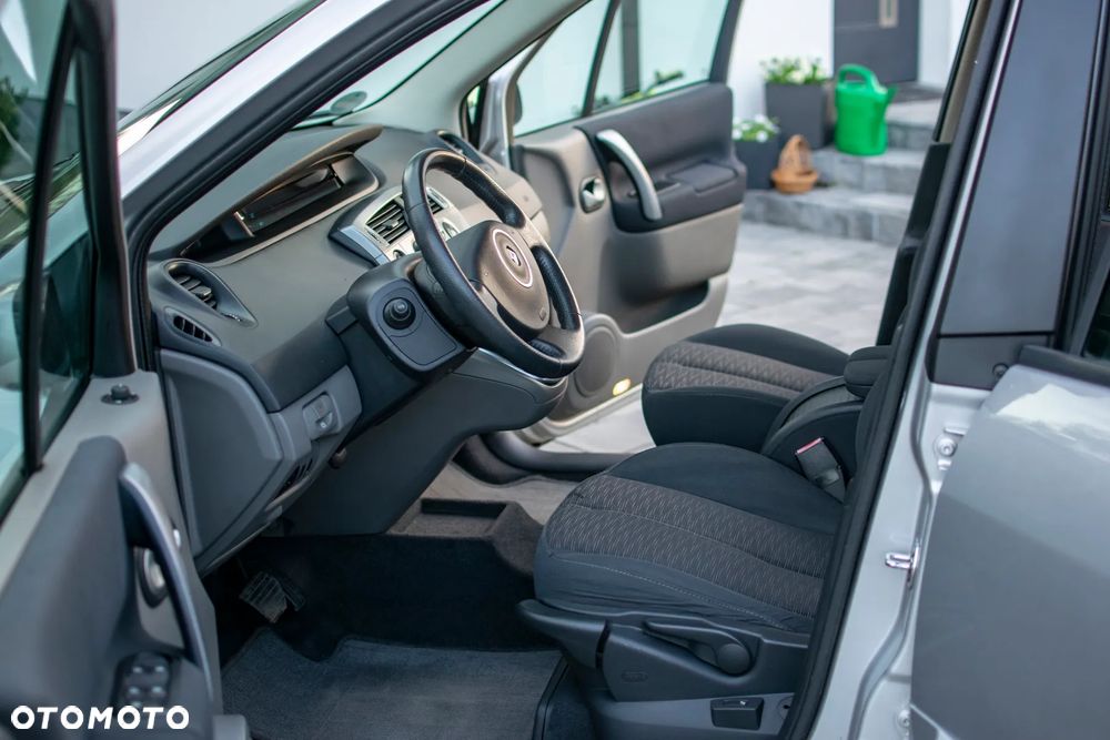 Renault Scenic - 5
