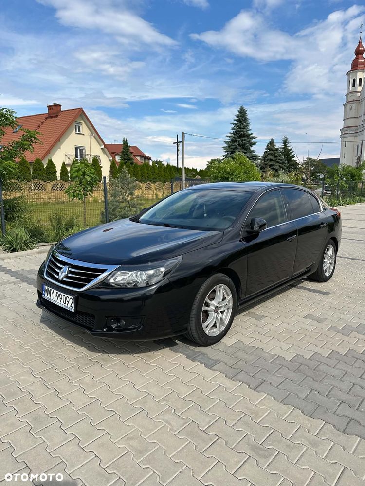 Renault Latitude 2.0 dCi - 1