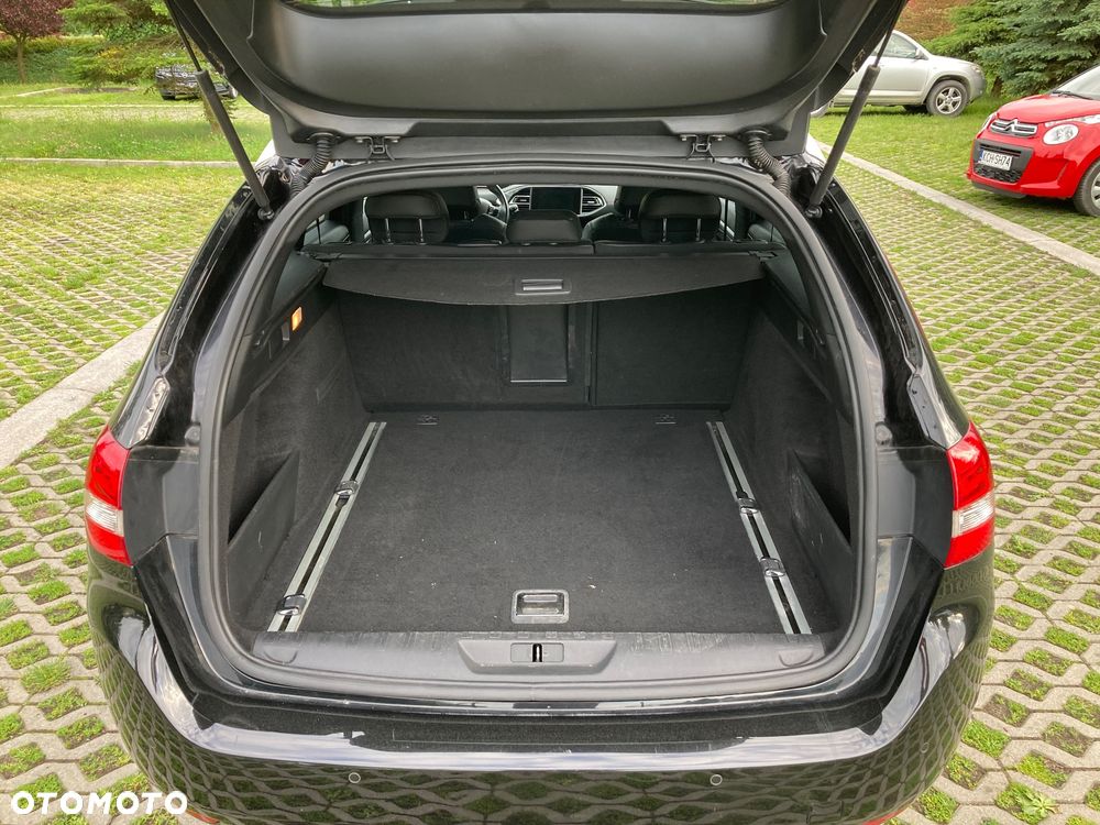 Peugeot 308 - 13