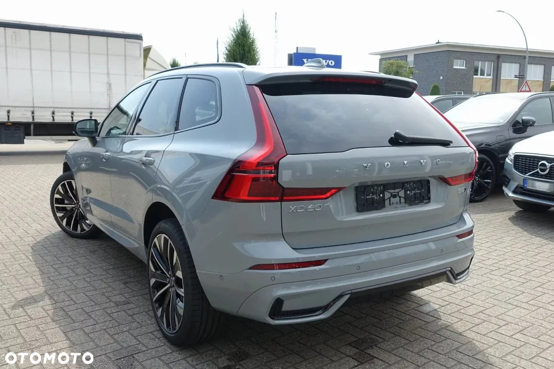 Volvo XC 60 B5 B AWD Core - 3