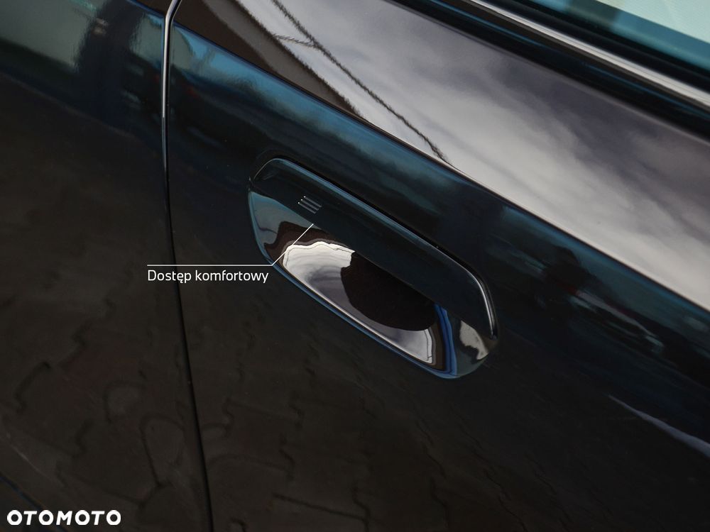 BMW Seria 5 540d xDrive mHEV - 13