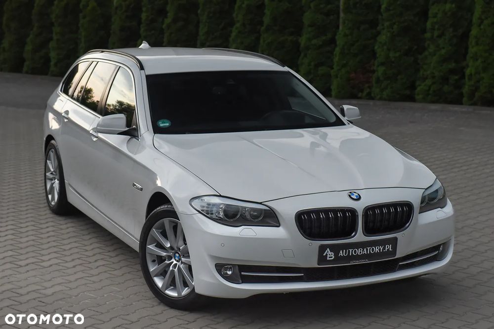 BMW Seria 5 525d xDrive Sport-Aut - 16