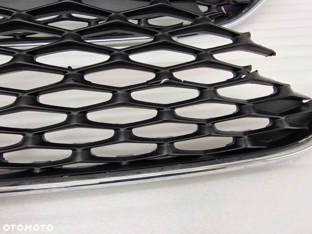 FORD FOCUS MK3 LIFT 5D 14- ATRAPA PRZEDNIA PRZÓD / GRILL , NR F1EB-8200-A , NR AUKCJI K349 - 7