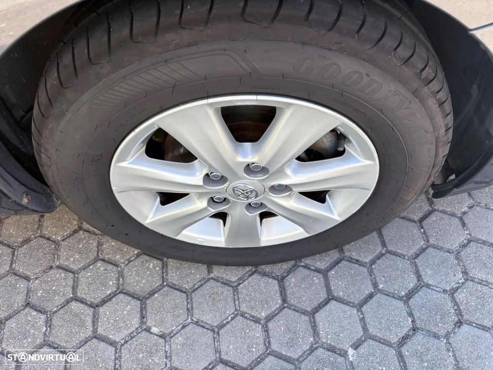 Toyota Auris 1.4 D-4D Sol - 13