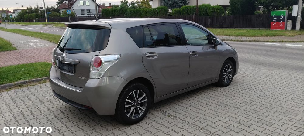 Toyota Corolla Verso - 4