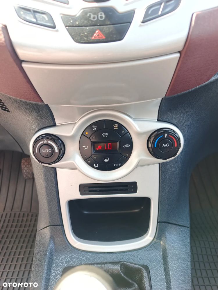 Ford Fiesta 1.25 Titanium - 22