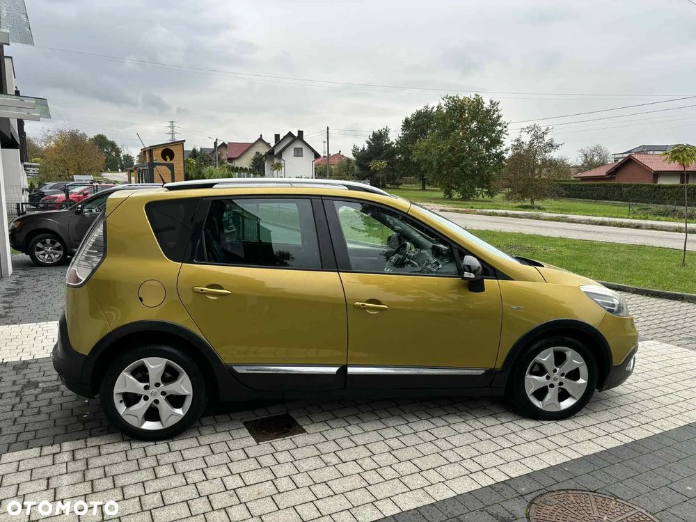 Renault Scenic Xmod 1.6 dCi Energy Bose Edition - 17