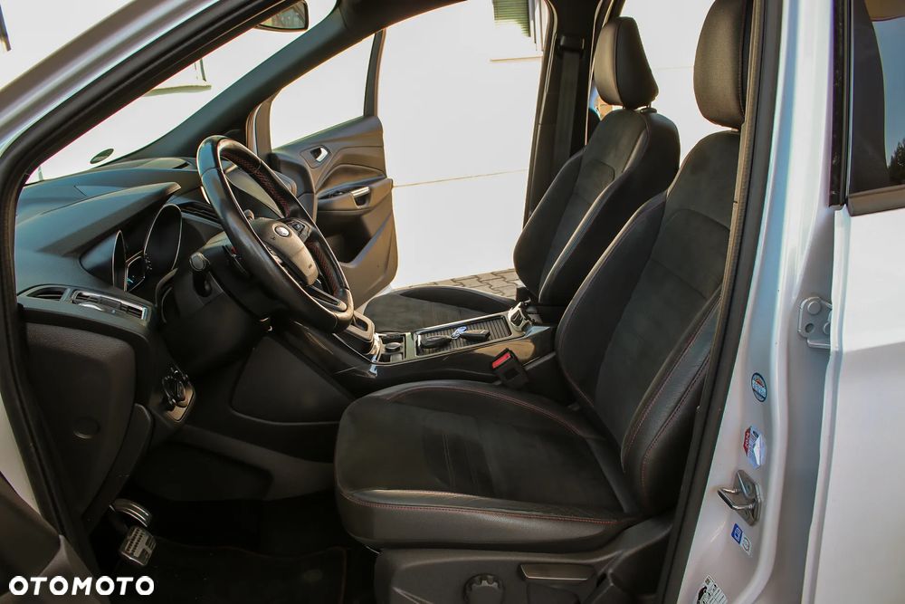 Ford Kuga 2.0 TDCi AWD ST-Line - 20