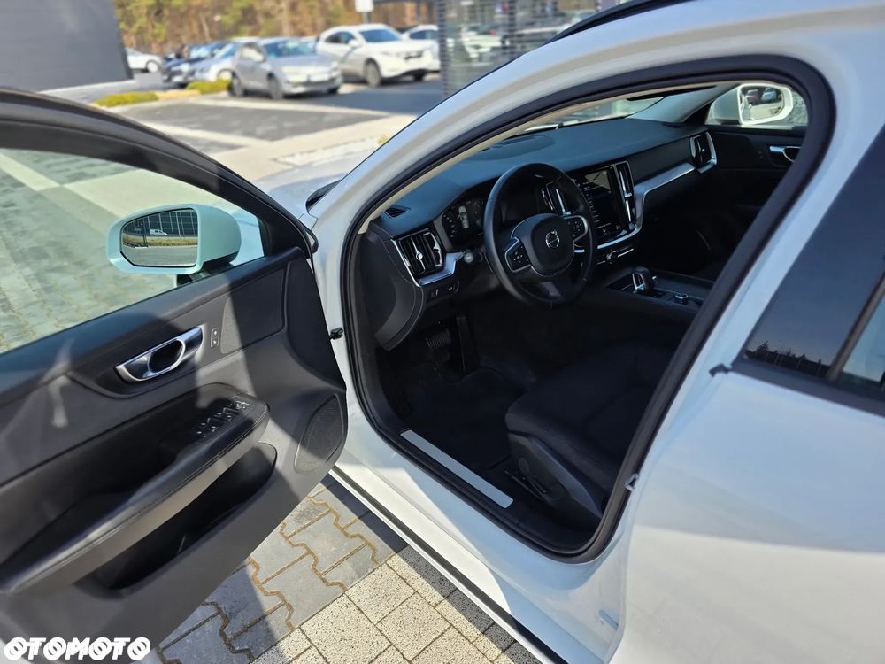 Volvo V60 B3 B Momentum Pro - 14