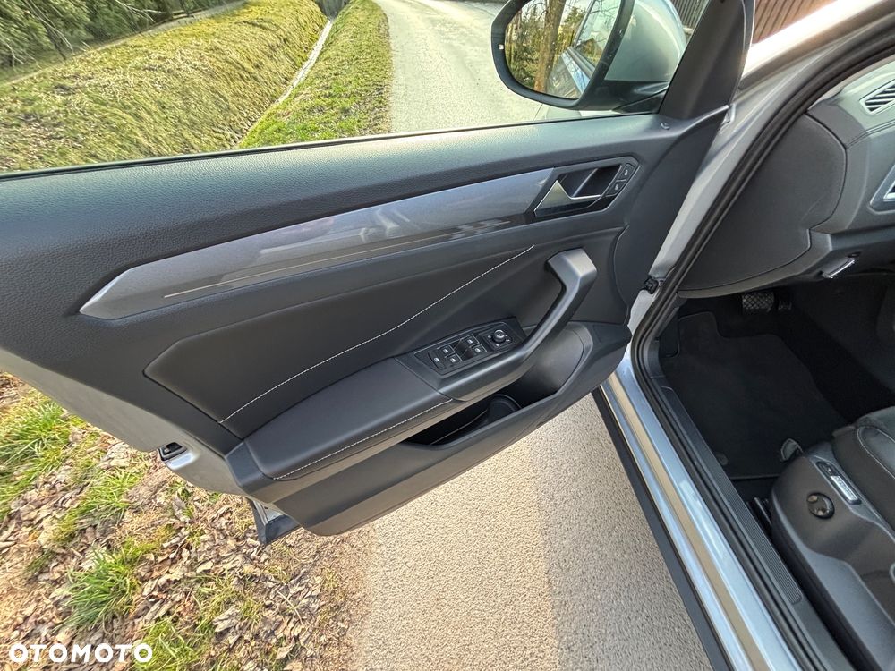 Volkswagen T-Roc 2.0 TDI SCR 4MOTION DSG Style - 12