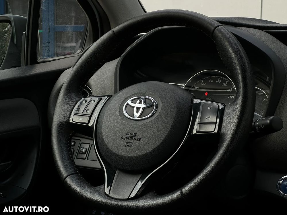 Toyota Yaris 1.5 VVT-i Life - 18