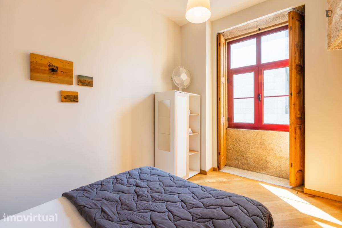 Apartamento com 1 quartos - localizado em Santo Ildefonso Porto - Grande imagem: 3/33