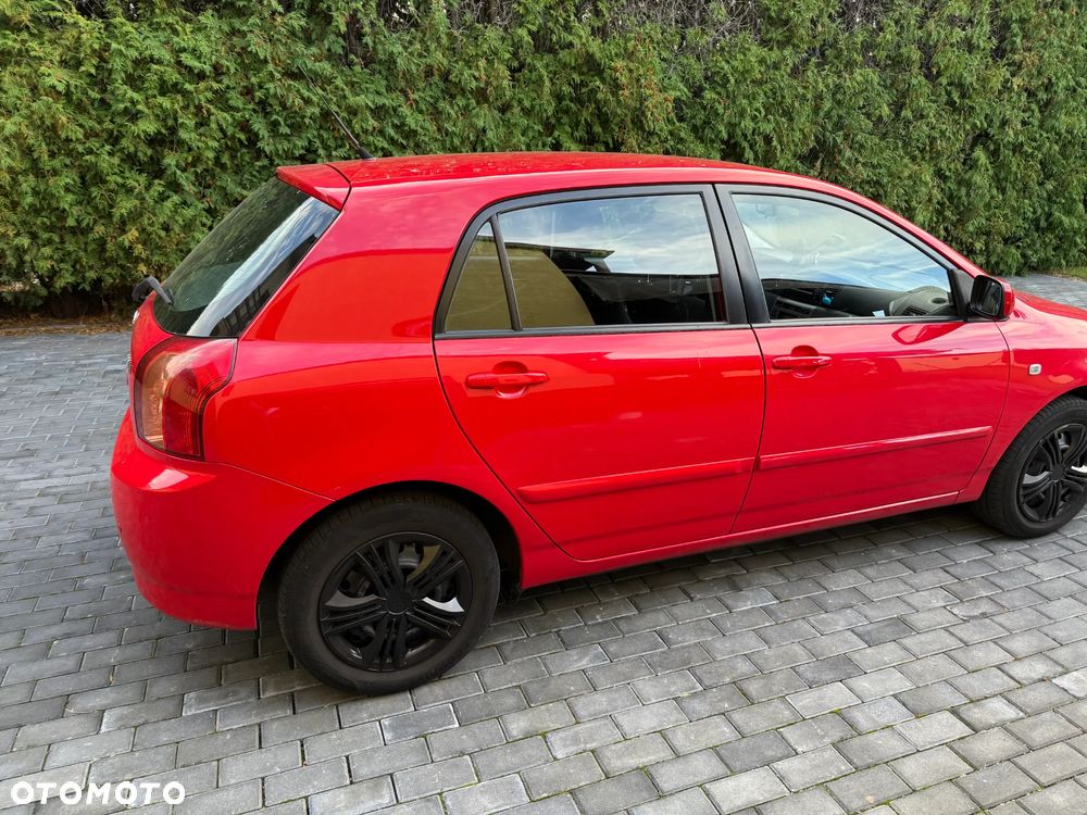 Toyota Corolla - 10