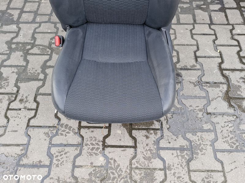 toyota verso i 1 lift fotel kierowcy lewy przód przedni półskóra uk - 2
