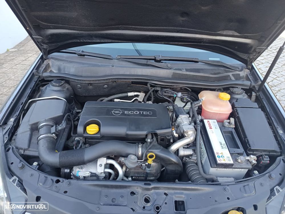 Opel Astra GTC 1.7 CDTI DPF Cosmo - 25