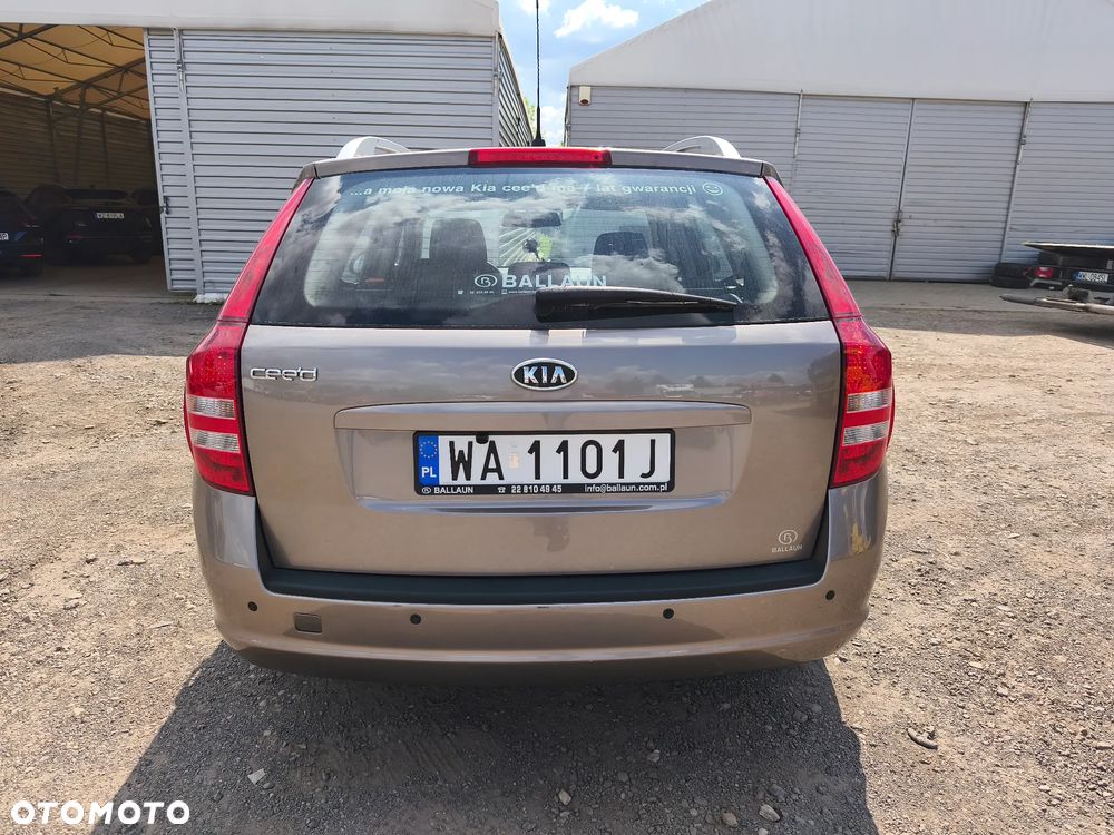 Kia Ceed 1.6 Comfort + - 6