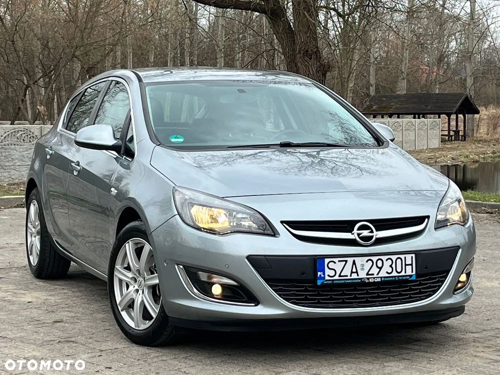 Opel Astra 1.4 Turbo Exklusiv - 4