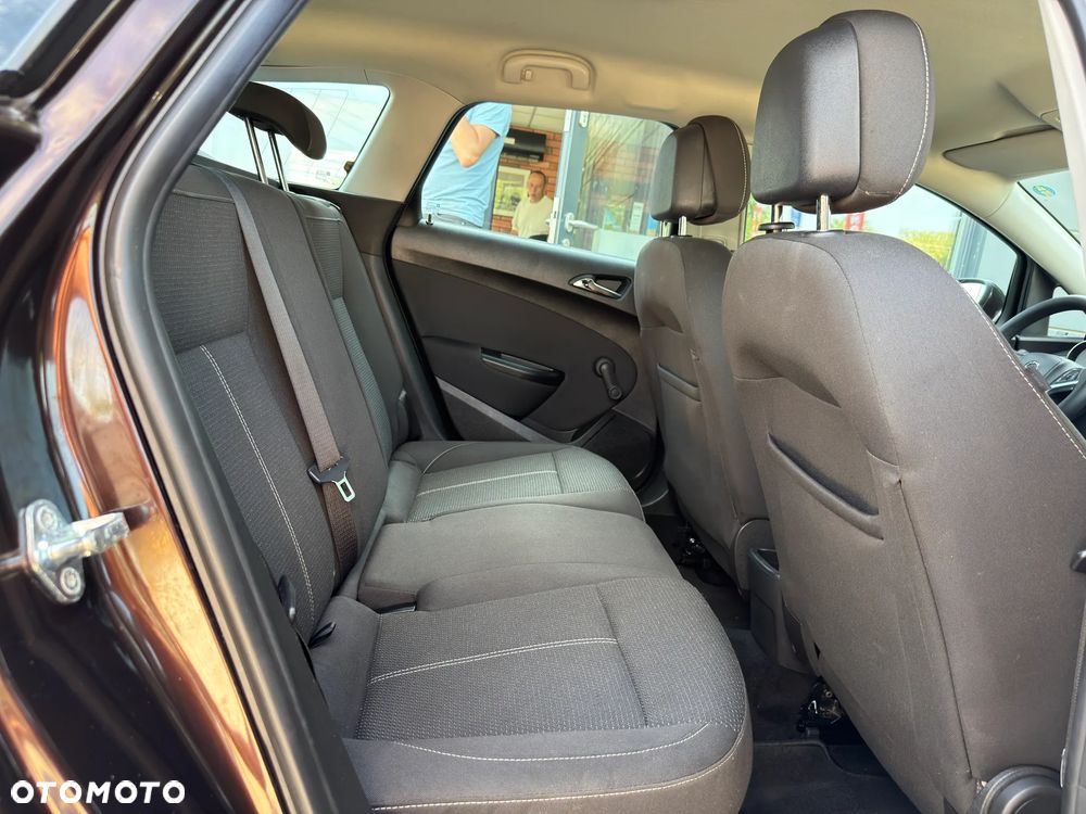 Opel Astra 1.4 T Cosmo - 30