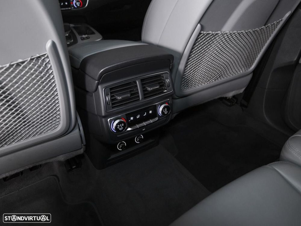 Audi Q7 3.0 TDI quattro S-line Tiptronic 7L - 12