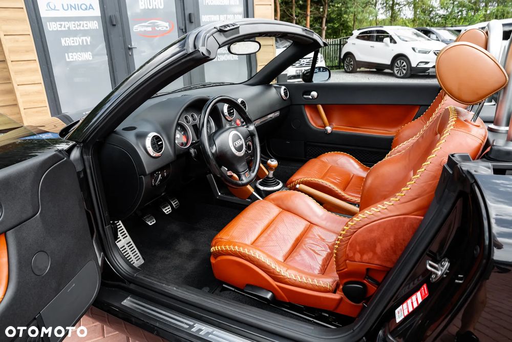 Audi TT Roadster 1.8T Quattro - 15