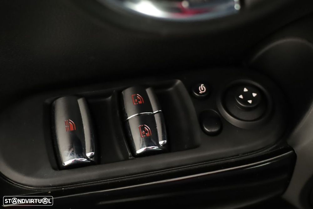MINI Cabrio - 25
