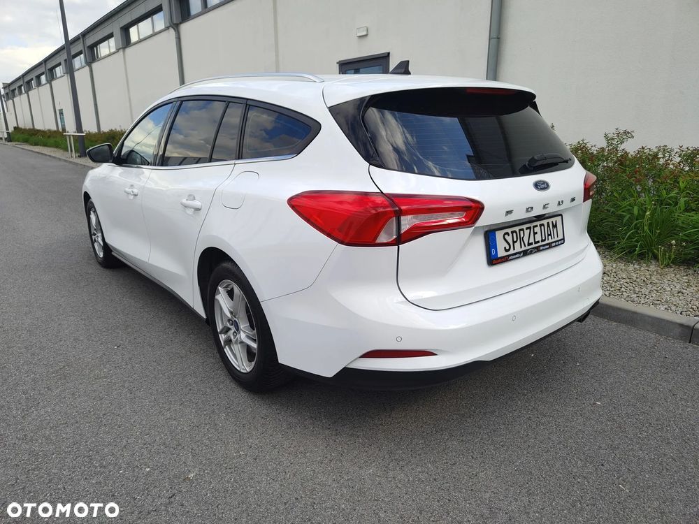 Ford Focus 1.5 EcoBlue Start-Stopp-System COOL&CONNECT DESIGN - 6