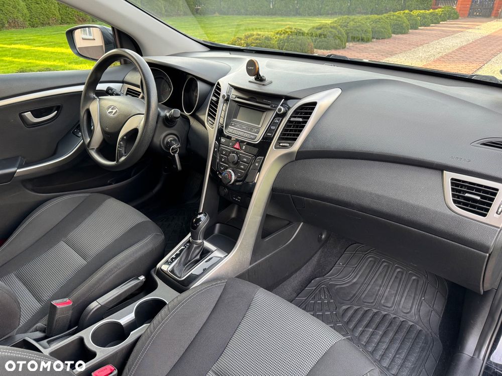 Hyundai i30 1.6 CRDi Classic + DCT - 12