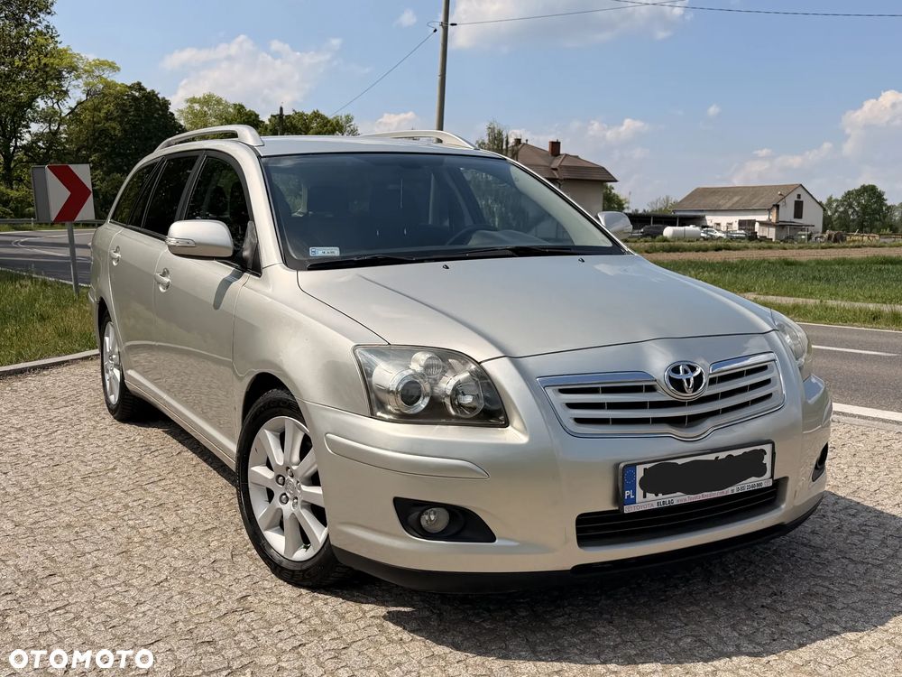 Toyota Avensis 1.8 VVT-i Luna - 18
