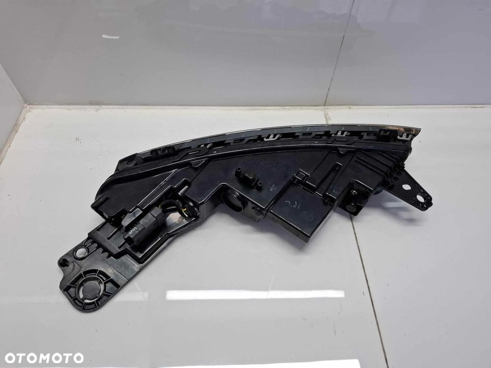 LAMPA PRZEDNIA PRAWA PRZÓD HALOGEN DRL 9818005080 CITROEN C5 AIRCROSS - 5