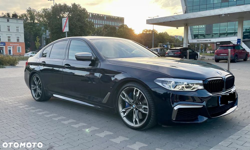 BMW Seria 5 M550i xDrive - 3