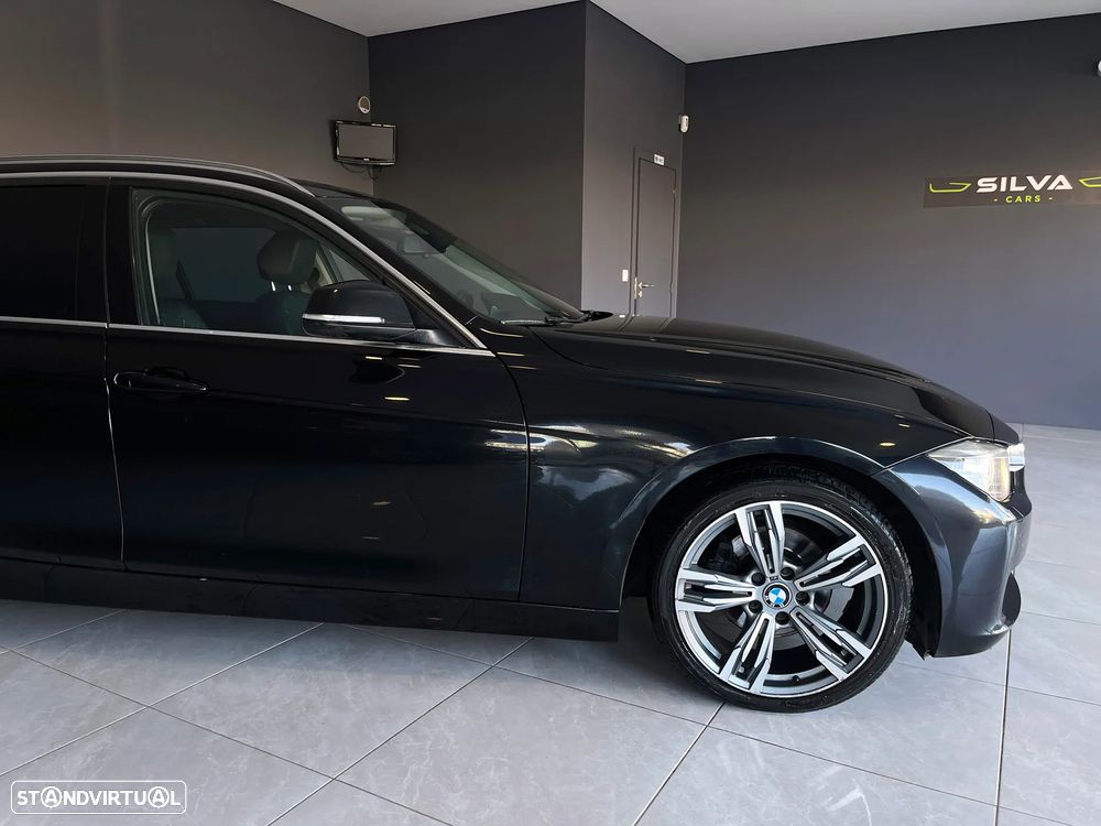 BMW 320 d Touring Sport Auto - 3