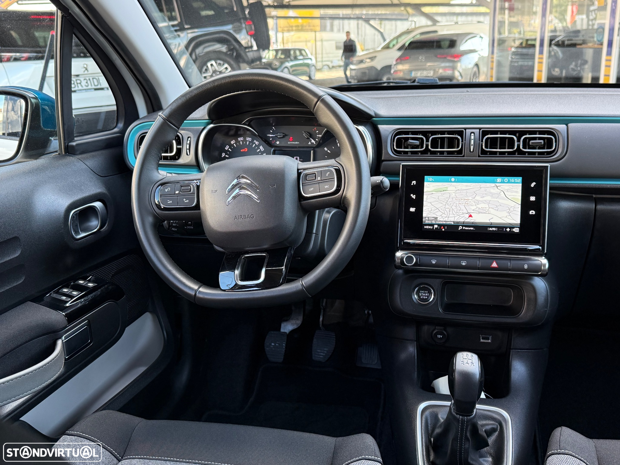Citroën C3 1.2 PureTech Shine - 30