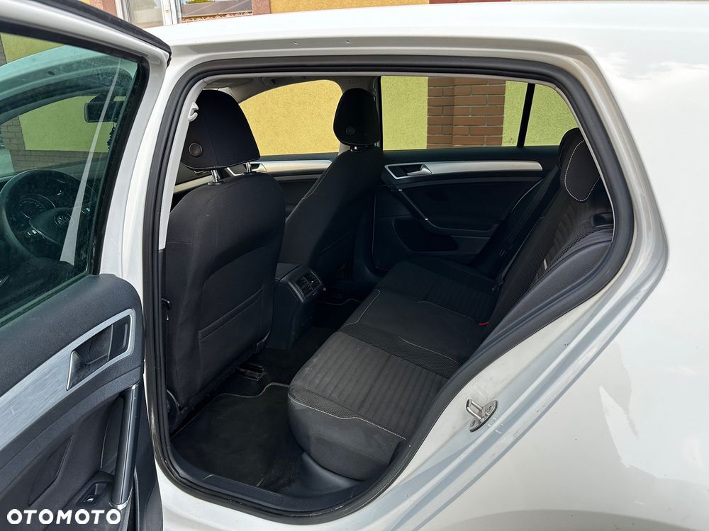 Volkswagen Golf 1.2 TSI BlueMotion Technology Cup - 6