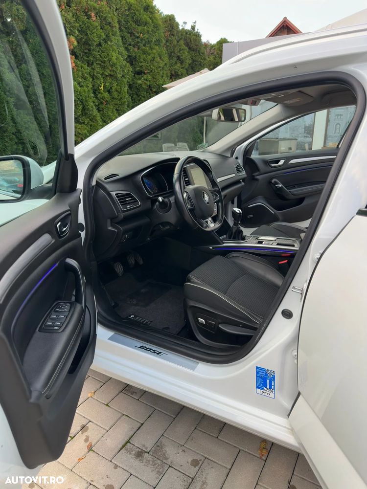 Renault Megane ENERGY dCi 130 BOSE EDITION - 13