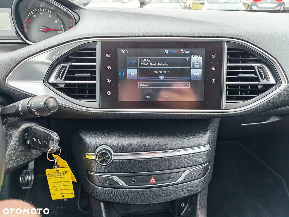 Peugeot 308 1.2 PureTech Active S&S - 17