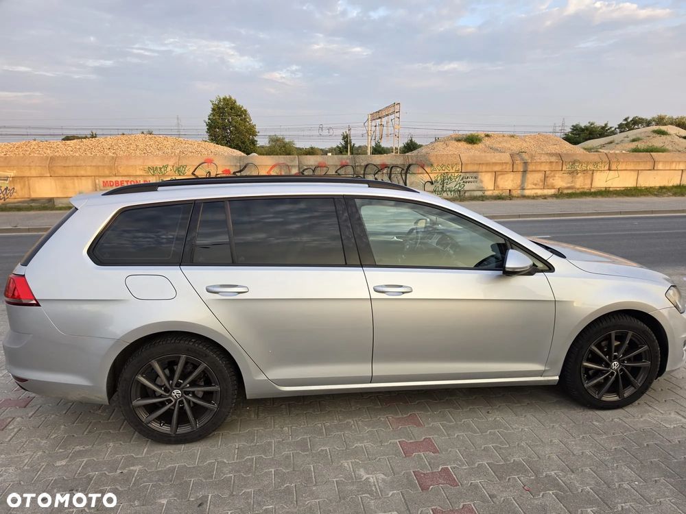 Volkswagen Golf 1.6 TDI BlueMotion Trendline - 21