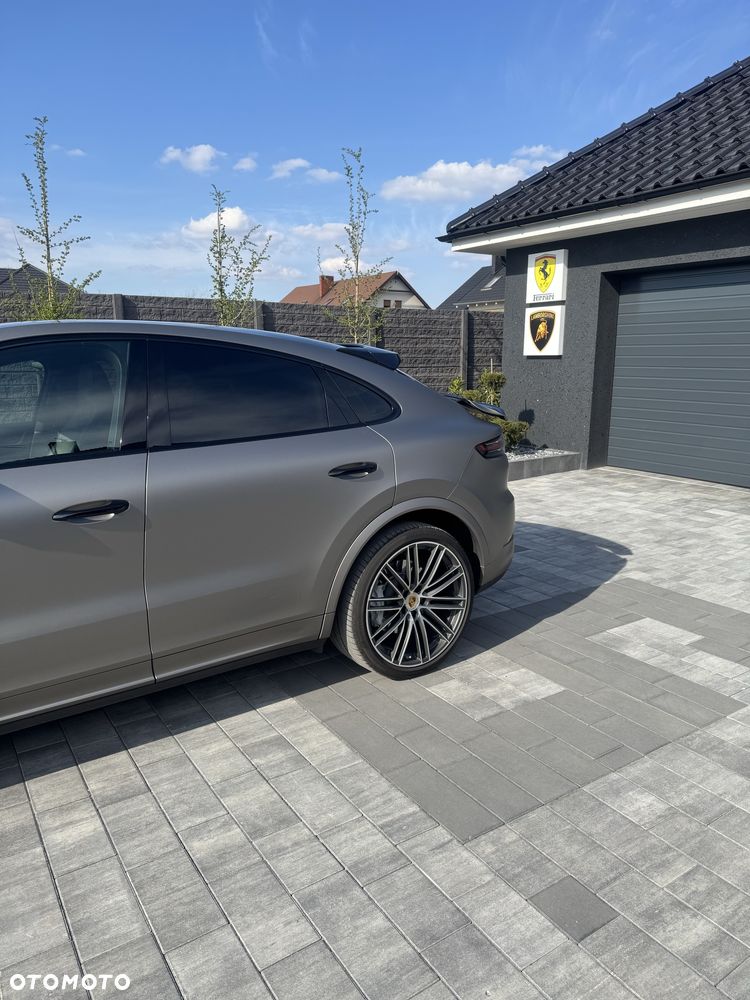 Porsche Cayenne - 8