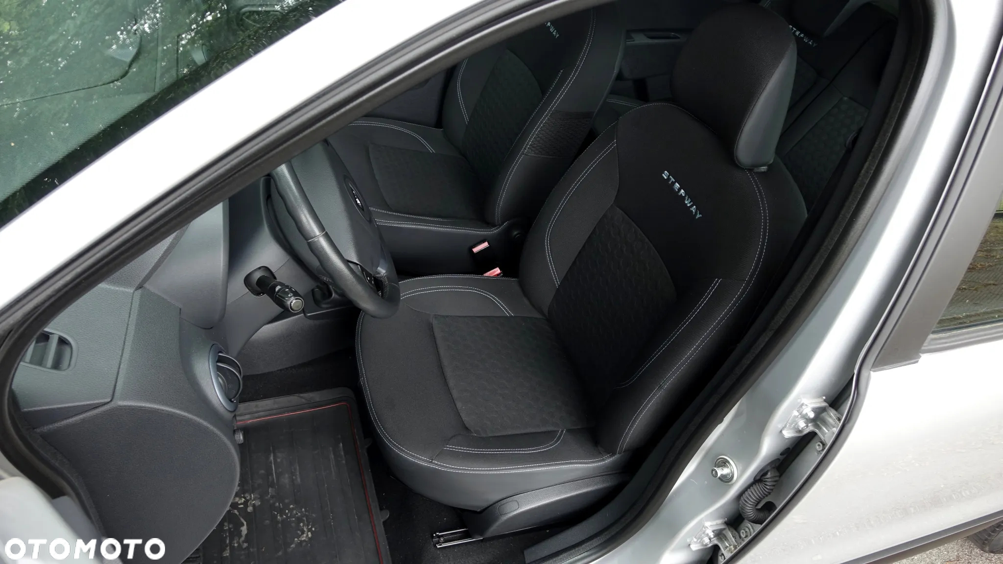Dacia Lodgy 1.5 dCi Stepway - 8