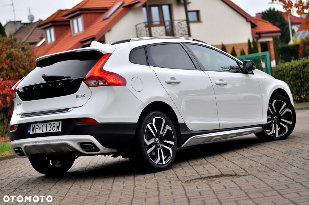 Volvo V40 Cross Country D4 Geartronic Summum - 16