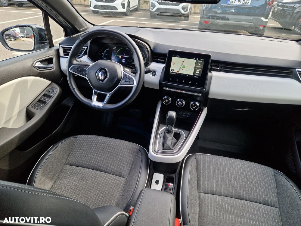 Renault Clio V E-Tech full hybrid 145 Techno - 3