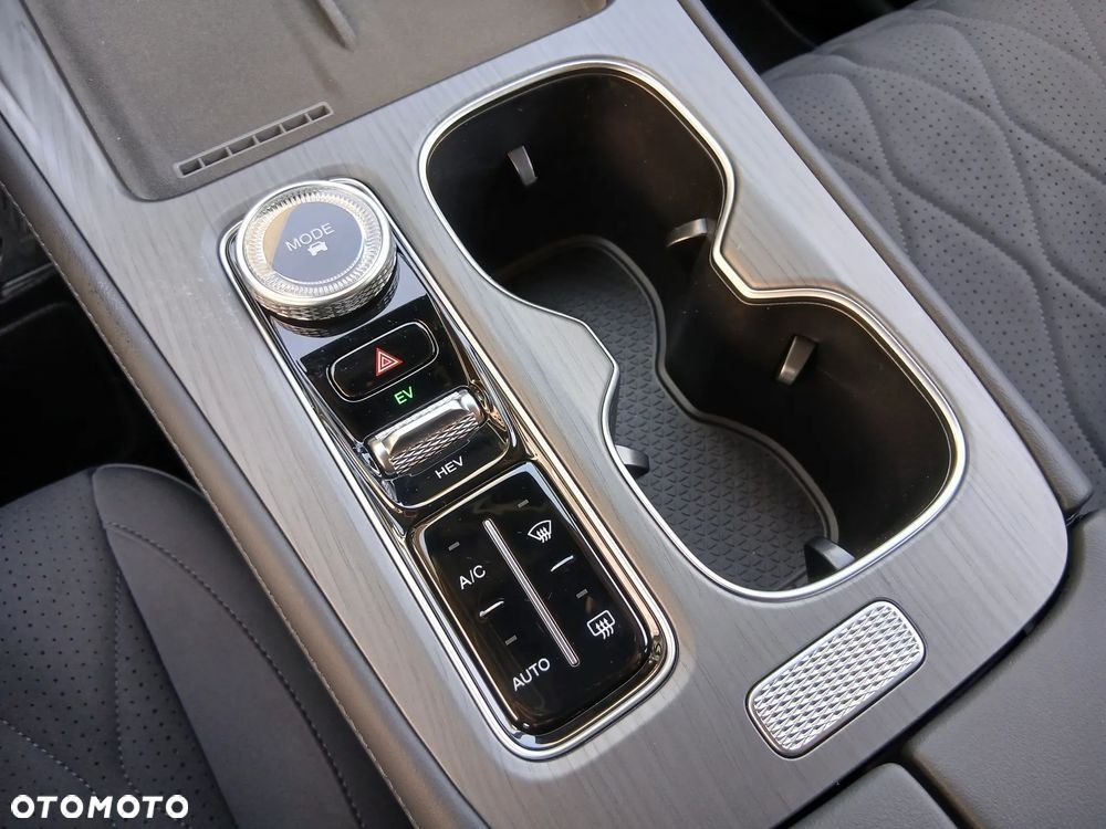 Chery Tiggo 8 1.5 T-GDI Super Hybrid Prestige DCT - 20